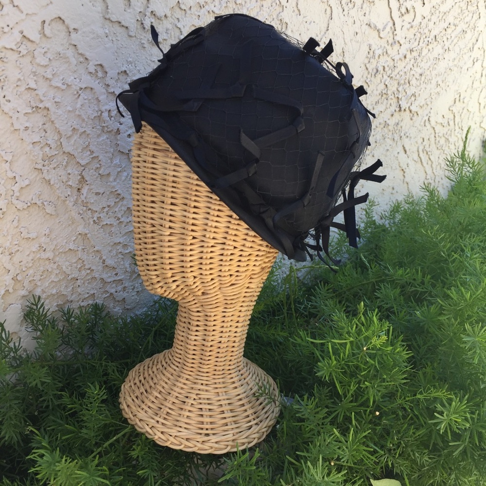 🖤 VINTAGE “Edette Exclusives” ladies HAT!